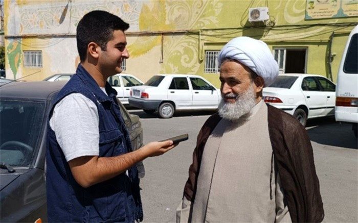 معلم باید در کلاس مانند یک رهبر، دانش‌آموز را هدایت کند