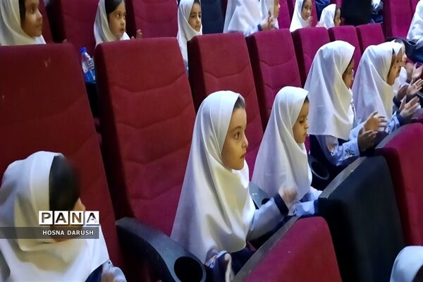 جشن شکوفه‌ها در دبستان شهدای فرهنگی ناحیه۷ مشهد مقدس