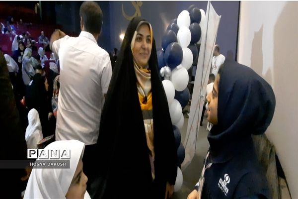 جشن شکوفه‌ها در دبستان شهدای فرهنگی ناحیه۷ مشهد مقدس