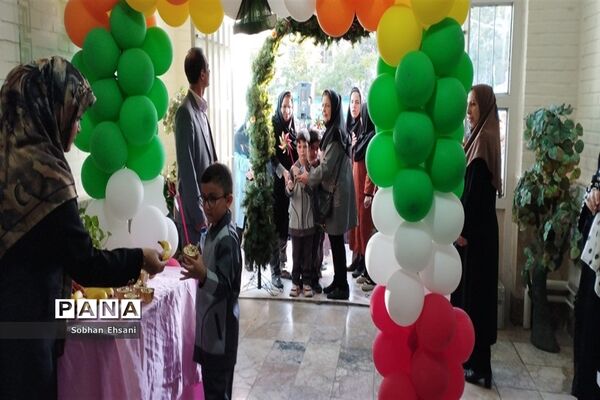جشن شکوفه‌ها در دبستان امامت ۲