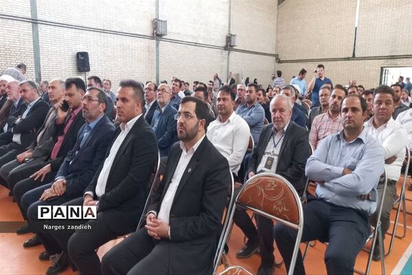 برگزاری جلسه شورای اداری در ملارد