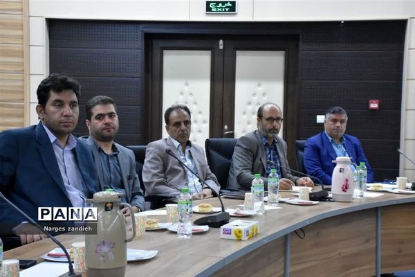 برگزاری جلسه شورای اداری در ملارد