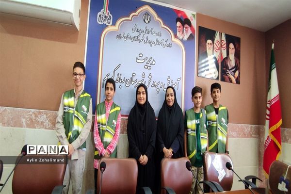 جلسه آموزشی خبر‌نویسی ویژه طرح هر مدرسه یک خبرنگار در شهرستان رباط‌کریم