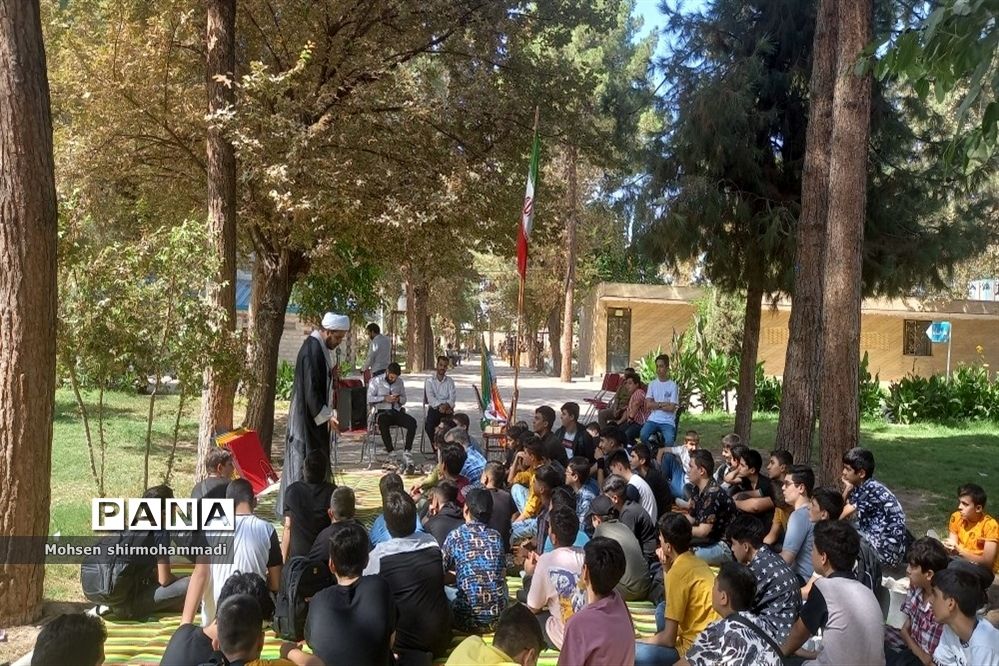 برگزاری اردو تربیتی مثبت هشتادی‌های۲ در شهرستان ورامین