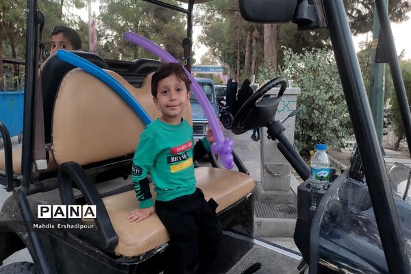 برگزاری مراسم زادروز شهیداصغرپاشاپور در گلزار شهدای تهران