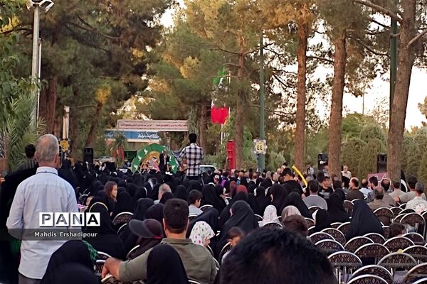 برگزاری مراسم زادروز شهیداصغرپاشاپور در گلزار شهدای تهران