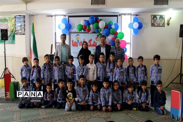 برگزاری جشن شکوفه‌ها در دبستان ولایت ۱ ناحیه ۲ یزد