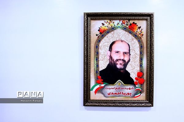 دیدار وزیر آموزش و پرورش با خانواده شهید مدافع امنیت، شهید پوریا احمدی