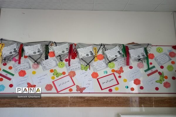 برگزاری جشن شکوفه‌ها دردبستان ریحانه طهوریان