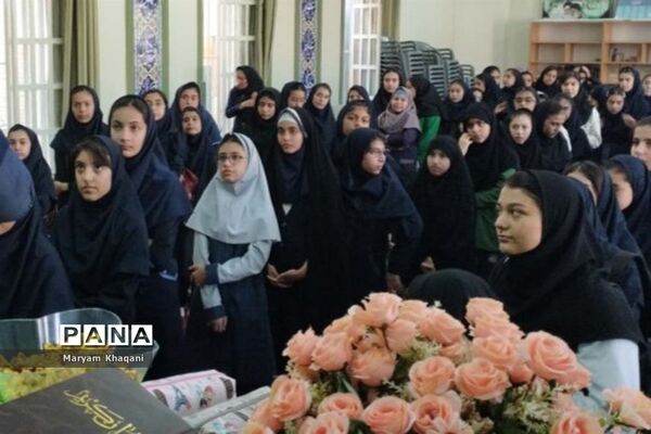 جشن جوانه‌ها ویژه دانش‌آموزان پایه هفتم دبیرستان پویش ناحیه ۳ شیراز