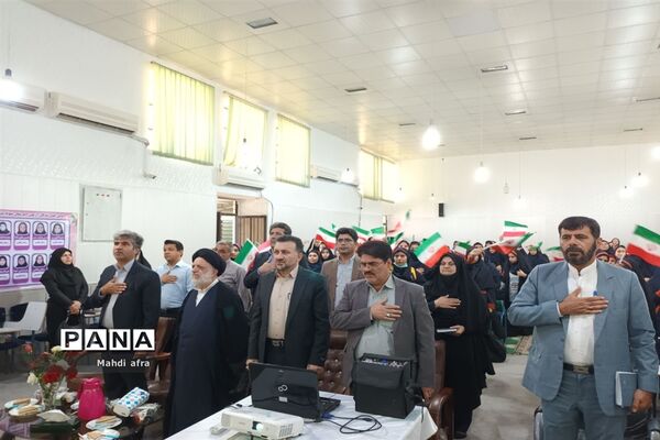 زنگ آغاز سال تحصیلی و هفته دفاع مقدس در مدارس شهرستان بهبهان