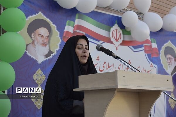 جشن بهار تعلیم و تربیت در دبستان حضرت مریم مقدس بومهن