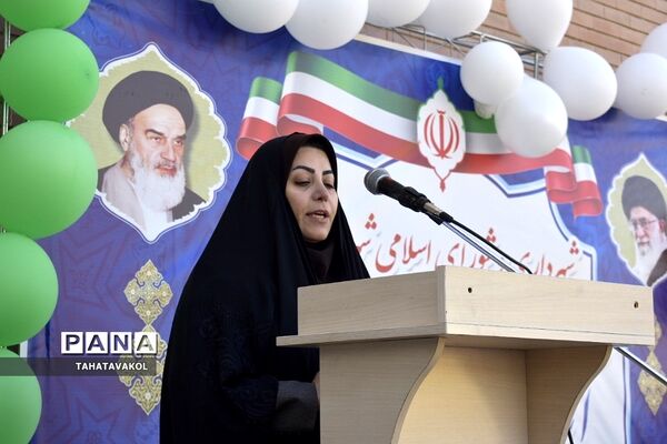جشن بهار تعلیم و تربیت در دبستان حضرت مریم مقدس بومهن