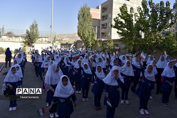 جشن بهار تعلیم و تربیت در دبستان حضرت مریم مقدس بومهن