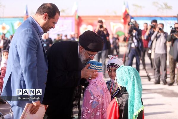 مراسم آغاز سال تحصیلی ۱۴۰۳-۱۴۰۲ با حضور رئیس جمهوری