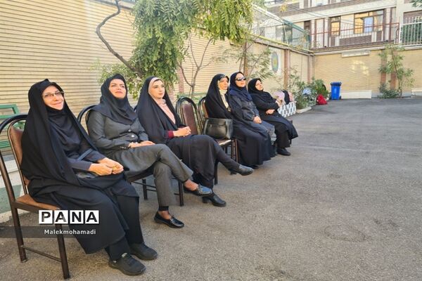 زنگ مهر در دبیرستان دخترانه فرهنگ  ۱۳