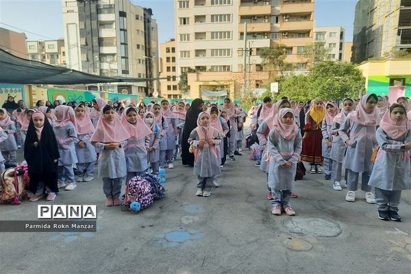 حال و هوای روز اول ماه مهر در مدارس شیراز