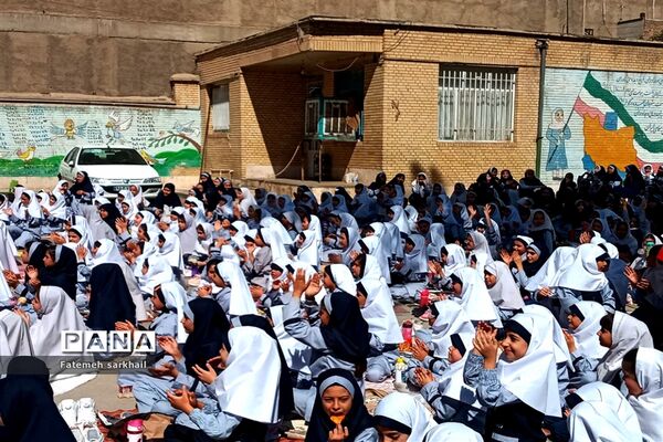 برگزاری جشن آغاز سال تحصیلی در مدرسه دخترانه ۱۷ شهریور شهرستان رباطکریم