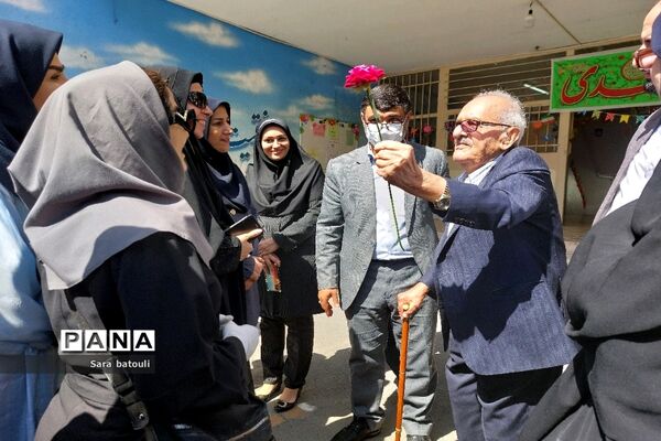 جشن بازگشایی مدارس در منطقه ۱۸