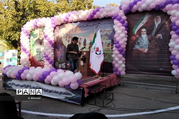 مراسم نواختن زنگ نمادین آغاز سال تحصیلی ۱۴۰۳-۱۴۰۲ در منطقه ۱۵