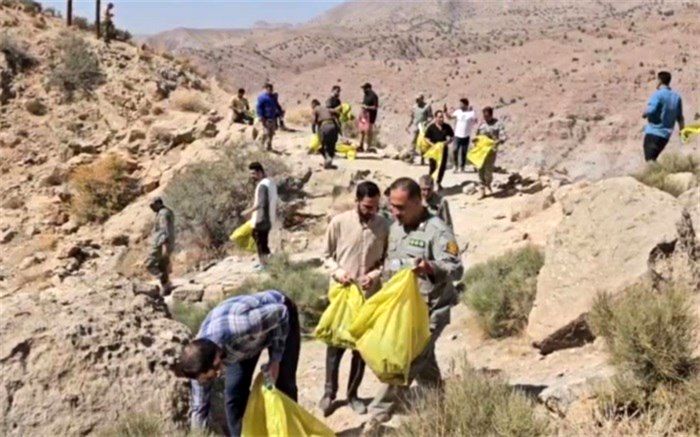 پاکسازی اثر طبیعی ملی غار رودافشان