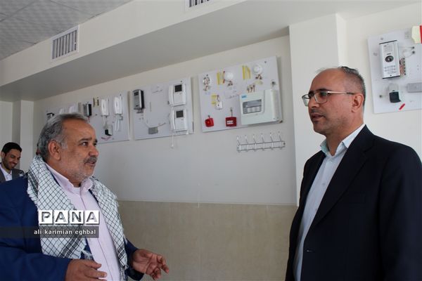 بازدید مسئولان شهرستان گلبهار از هنرستان علم و صنعت سردار سلیمانی