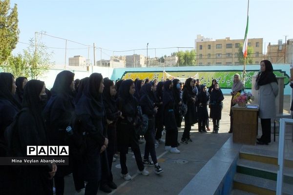 آیین بازگشایی مدارس در آموزشگاه علامه مجلسی شهرستان پیشوا