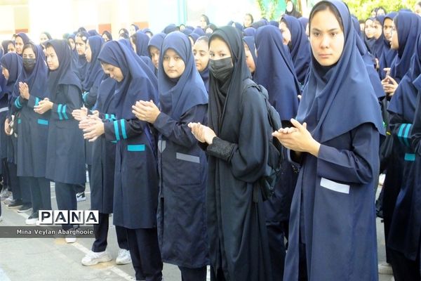 آیین بازگشایی مدارس در آموزشگاه علامه مجلسی شهرستان پیشوا