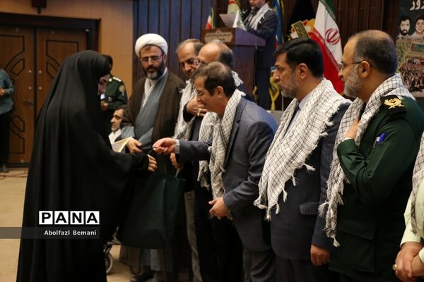 همایش سراسری تجلیل از پیشکسوتان جهاد و مقاومت در قم