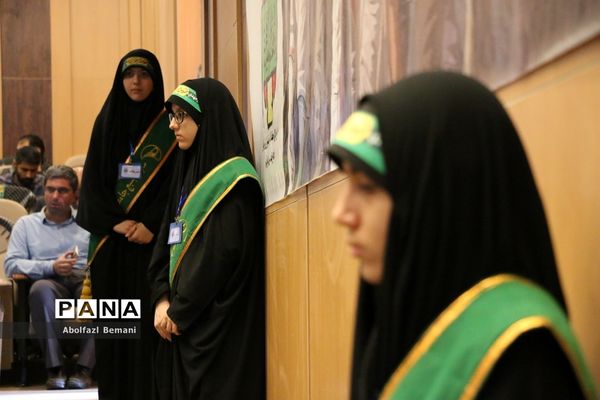 همایش سراسری تجلیل از پیشکسوتان جهاد و مقاومت در قم