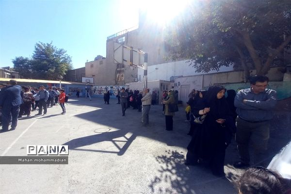 زنگ آغاز سال تحصیلی جدید در دبیرستان سلمان پارسی