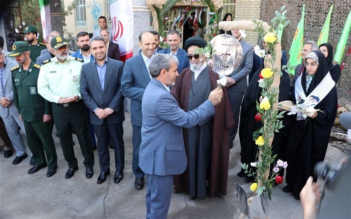 همگامی دانش‌آموزان و معلمان، تعلیم و تربیت تمام ساحتی را رقم خواهد زد