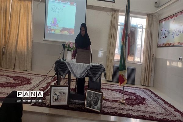 نواخته شدن زنگ «مهر و مقاومت» در دبیرستان امام صادق(ع) ابرکوه