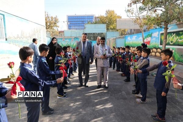 مراسم بازگشایی مدارس در منطقه تبادکان