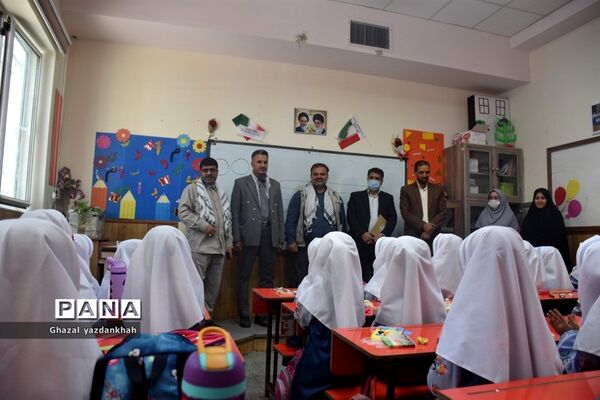 مراسم بازگشایی مدارس در منطقه تبادکان