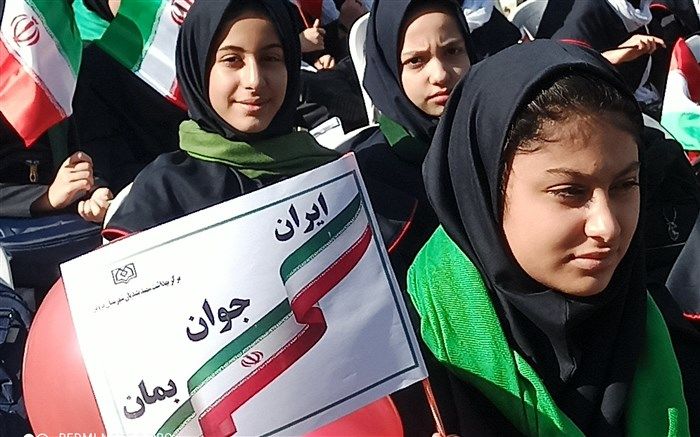 دانش‌آموزان تحصیل تهذیب و ورزش را برای رسیدن به موفقیت جدی بگیرند