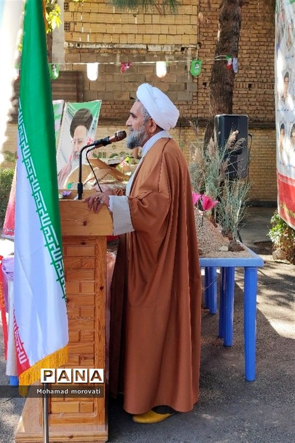 آیین نواختن زنگ مهر و مقاومت در شهرستان مانه و سملقان