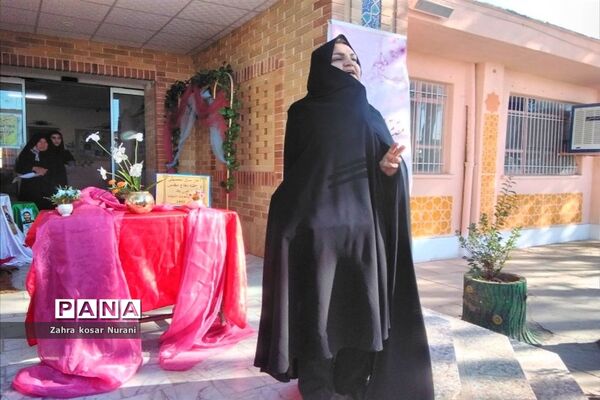 نواخته شدن زنگ آغاز سال تحصیلی و نماز در دبیرستان نمونه اندیشه کاشمر