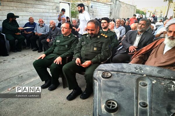مراسم تجلیل از خانواده شهدا در شهرستان رباط‌کریم