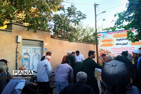 مراسم تجلیل از خانواده شهدا در شهرستان رباط‌کریم