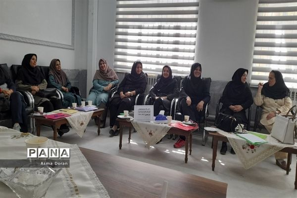 شروع سال تحصیلی جدید در دبیرستان حضرت زینب(س)