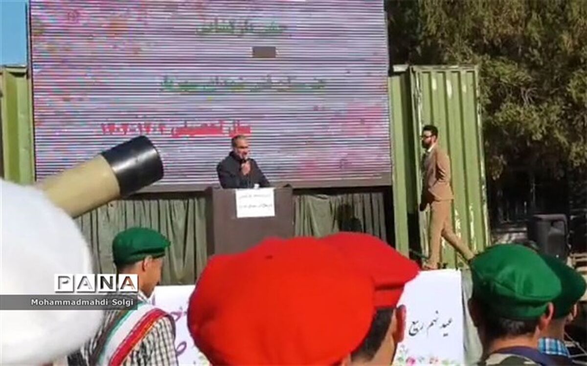 نواخته شدن زنگ آغاز سال تحصیلی در مدرسه شهدای شهرستان شهریار به روایت دانش‌آموزخبرنگار پانا/فیلم