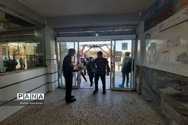 آغاز سال تحصیلی جدید باحضور پرشور دانش‌آموزان در دبیرستان پسرانه عبدالحسین قفلی