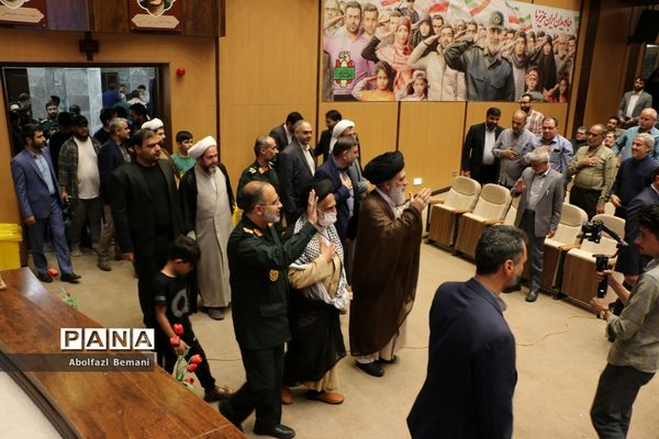 مراسم افتتاحیه نمایشگاه یاد یاران استان قم