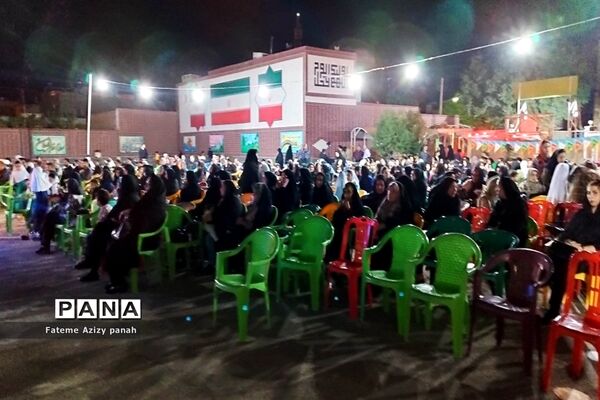 برگزاری یادواره شهدا در مدارس آباده