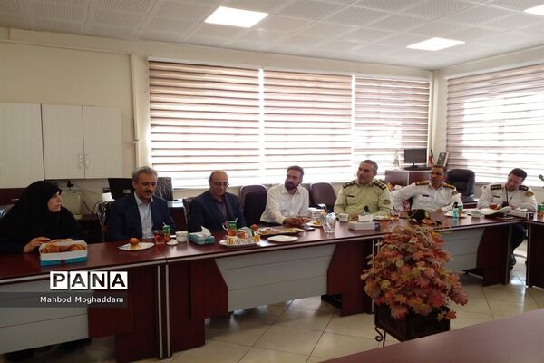 جشن آغاز سال تحصیلی جدید در دبیرستان شهیده معصومه قزوینی منطقه ۱۳