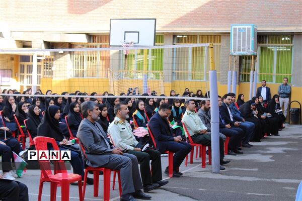 طنین زنگ مهر مهدوی در هنرستان فیروزکوهی