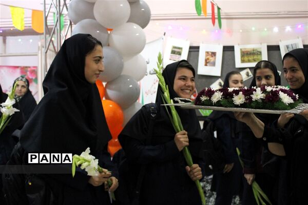 طنین زنگ مهر مهدوی در هنرستان فیروزکوهی