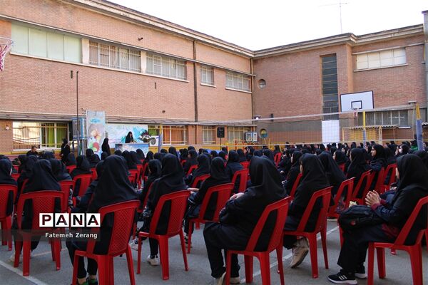 طنین زنگ مهر مهدوی در هنرستان فیروزکوهی