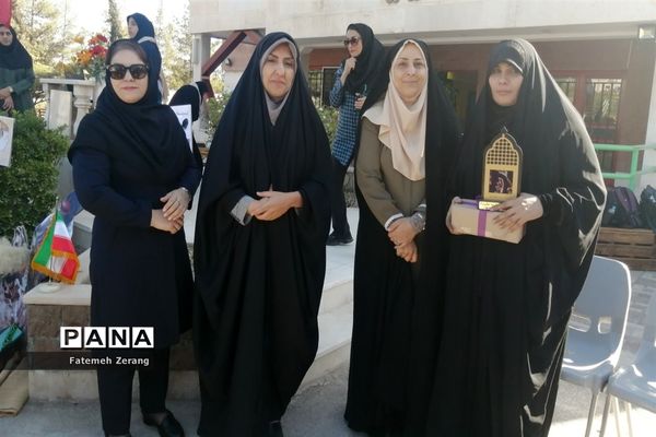 مراسم جشن بازگشایی مدارس و آیین نواختن زنگ مهر